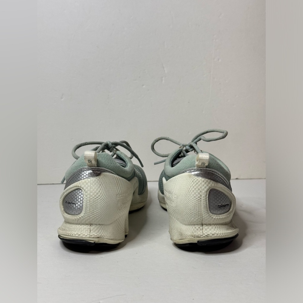 ECCO Biom C Low Women's Leather Outdoor Sneakers - Picture 5 of 10